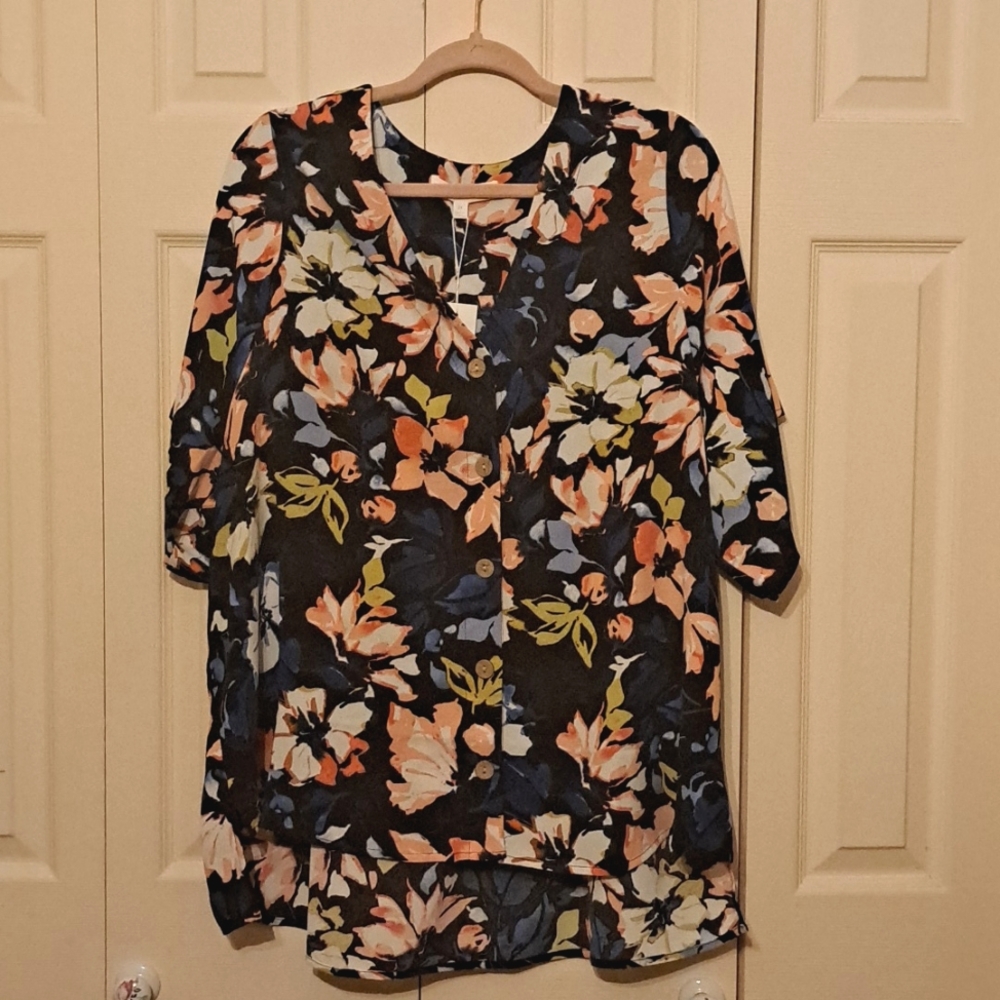 Adyson Parker 2x short sleeve floral button up.